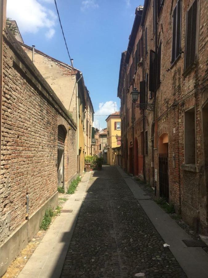 フェラーラNell'Antico Ghetto Ebraicoアパートメント エクステリア 写真
